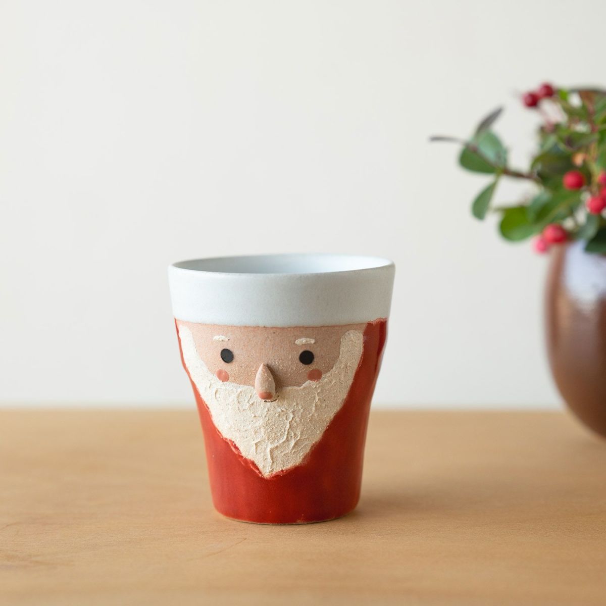 Mingshan Kiln Shigaraki ware Santa Claus small cup
