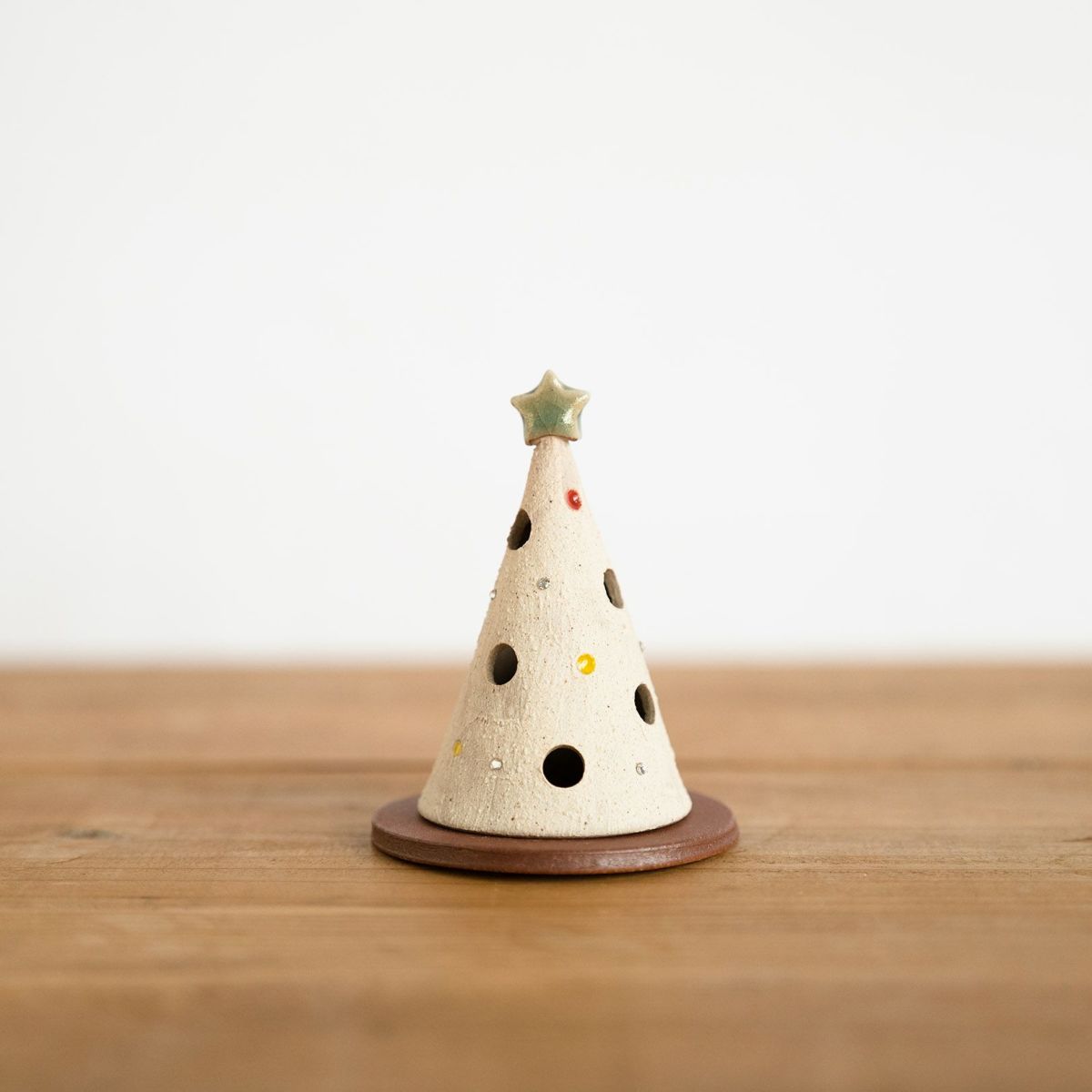 Mingshan Kiln Shigaraki Mini Christmas Tree (with LED Lights)