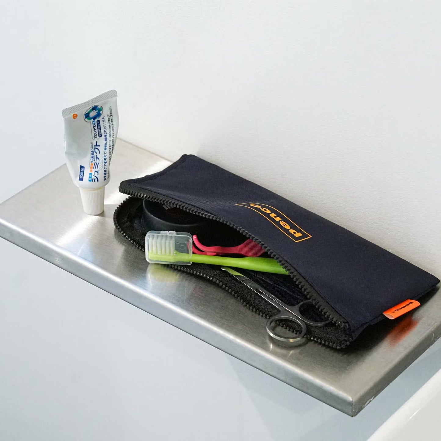 Flat Pen Case