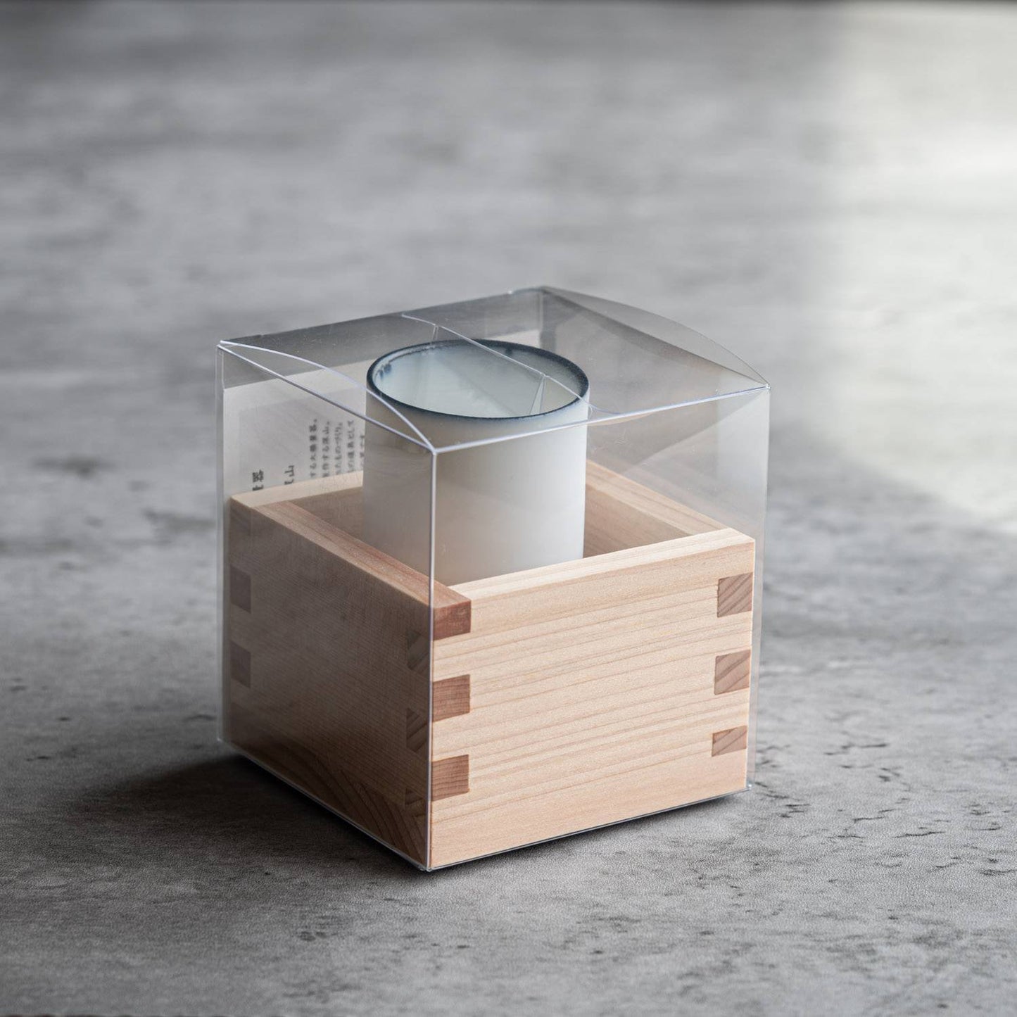 Miyama-glazed sake cup with five wooden spoons set
