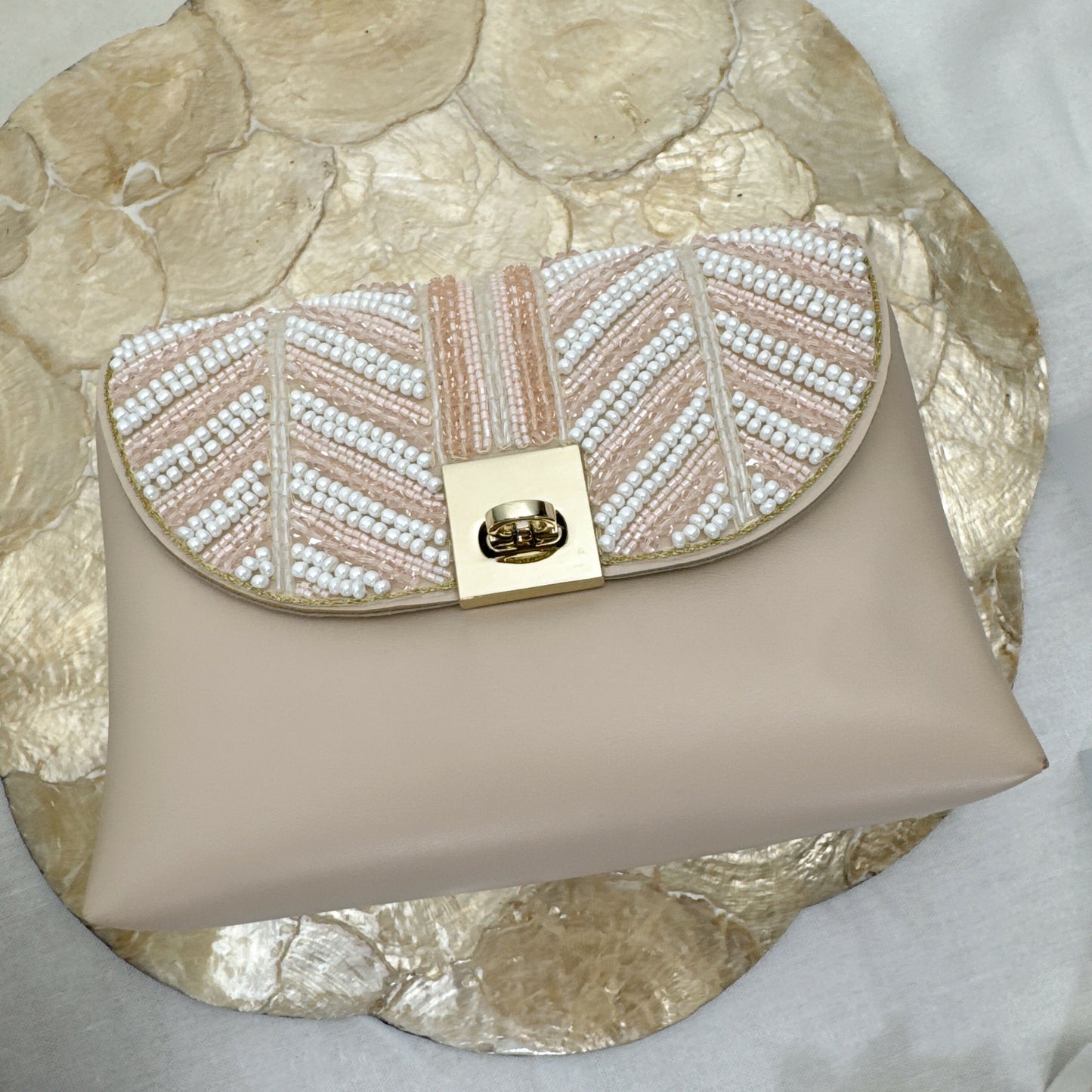 Embroidered handbag（big）
