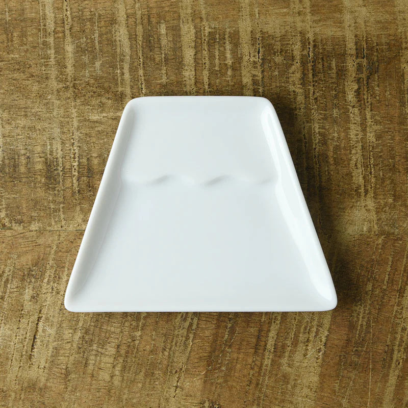 Mino-yaki Mount Fuji white porcelain soy sauce dish