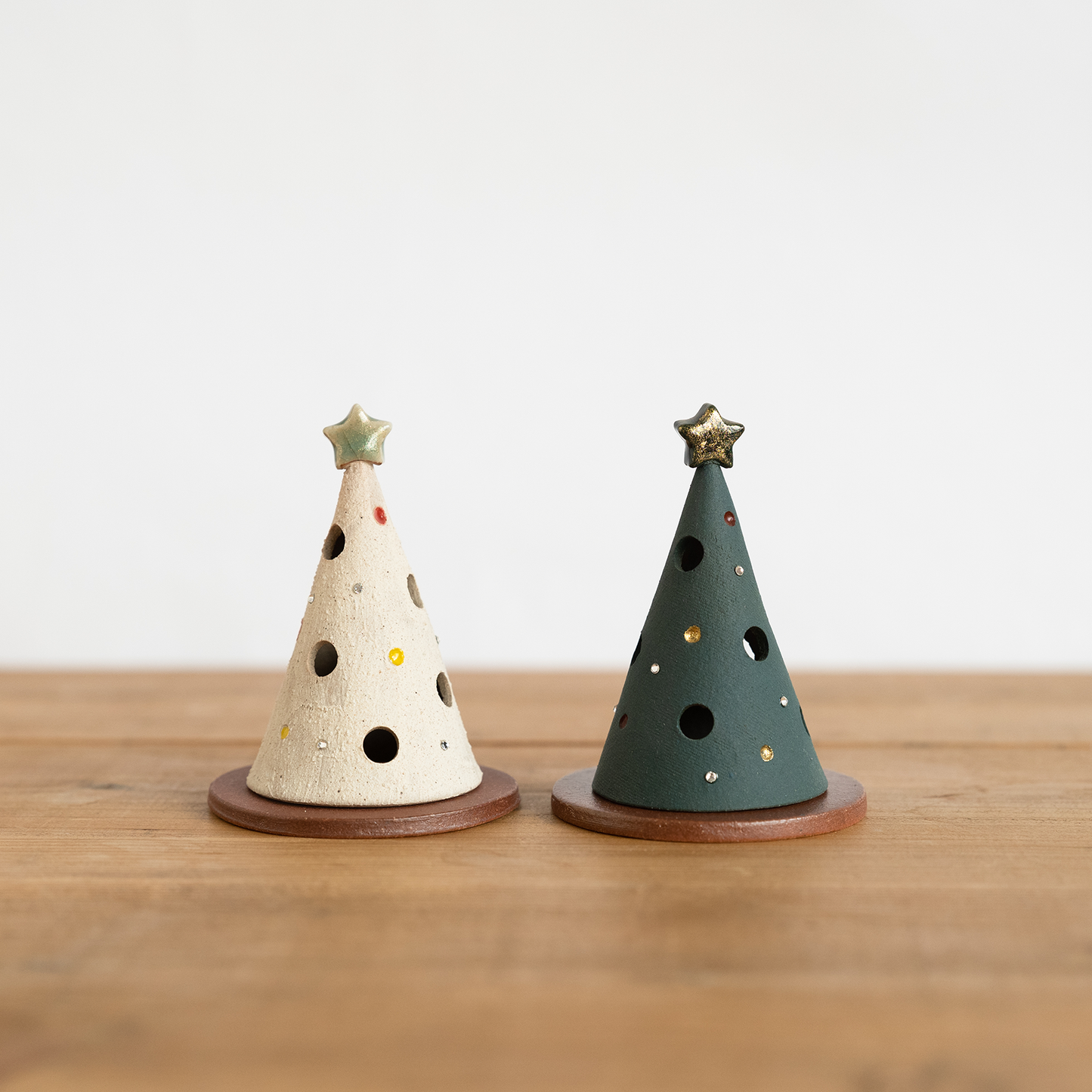 Mingshan Kiln Shigaraki Mini Christmas Tree (with LED Lights)