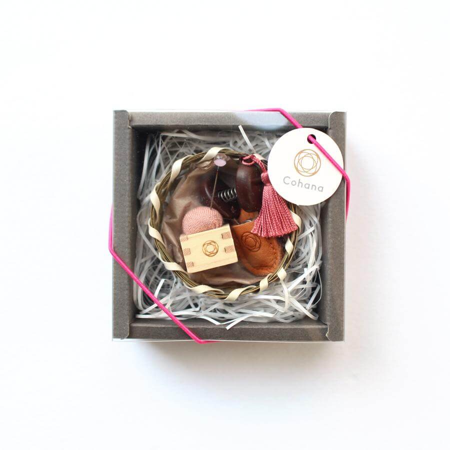 Guan の bean scissors and bean curd bag gift set