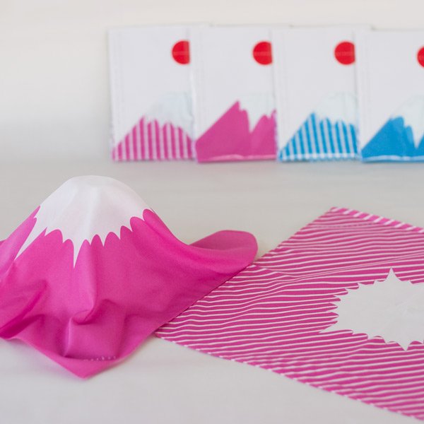 Handkerchief FUJI 富士山手帕 （青富士/ 赤富士）