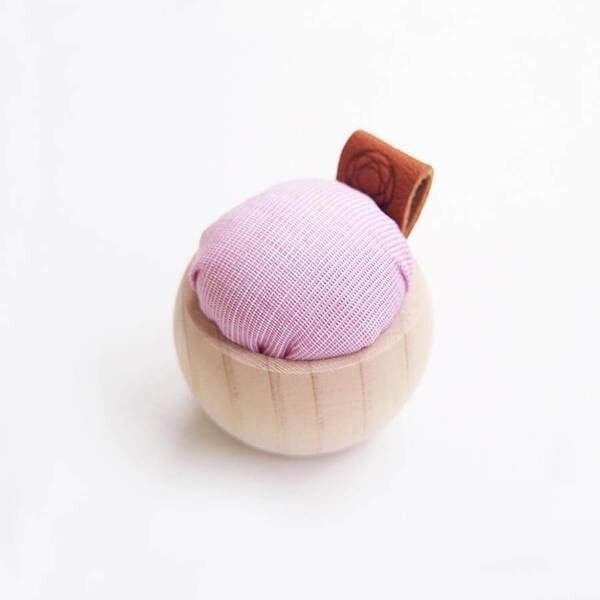 Banshu knitting needle bag made of Kii mountain cypress wood