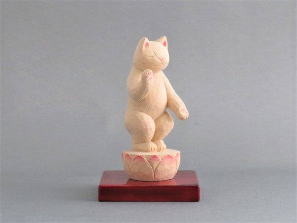 立ち阿弥陀猫　猫仏
